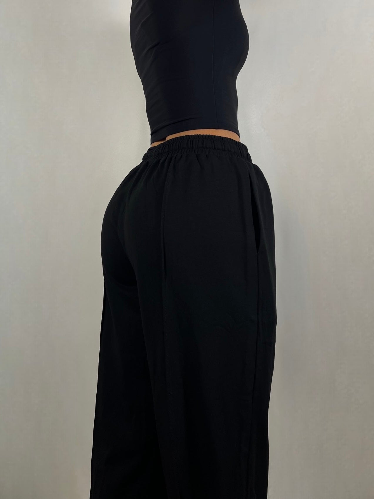 Black lightweight Wide fit Joggers