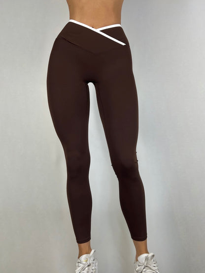 Brown Contrast V leggings