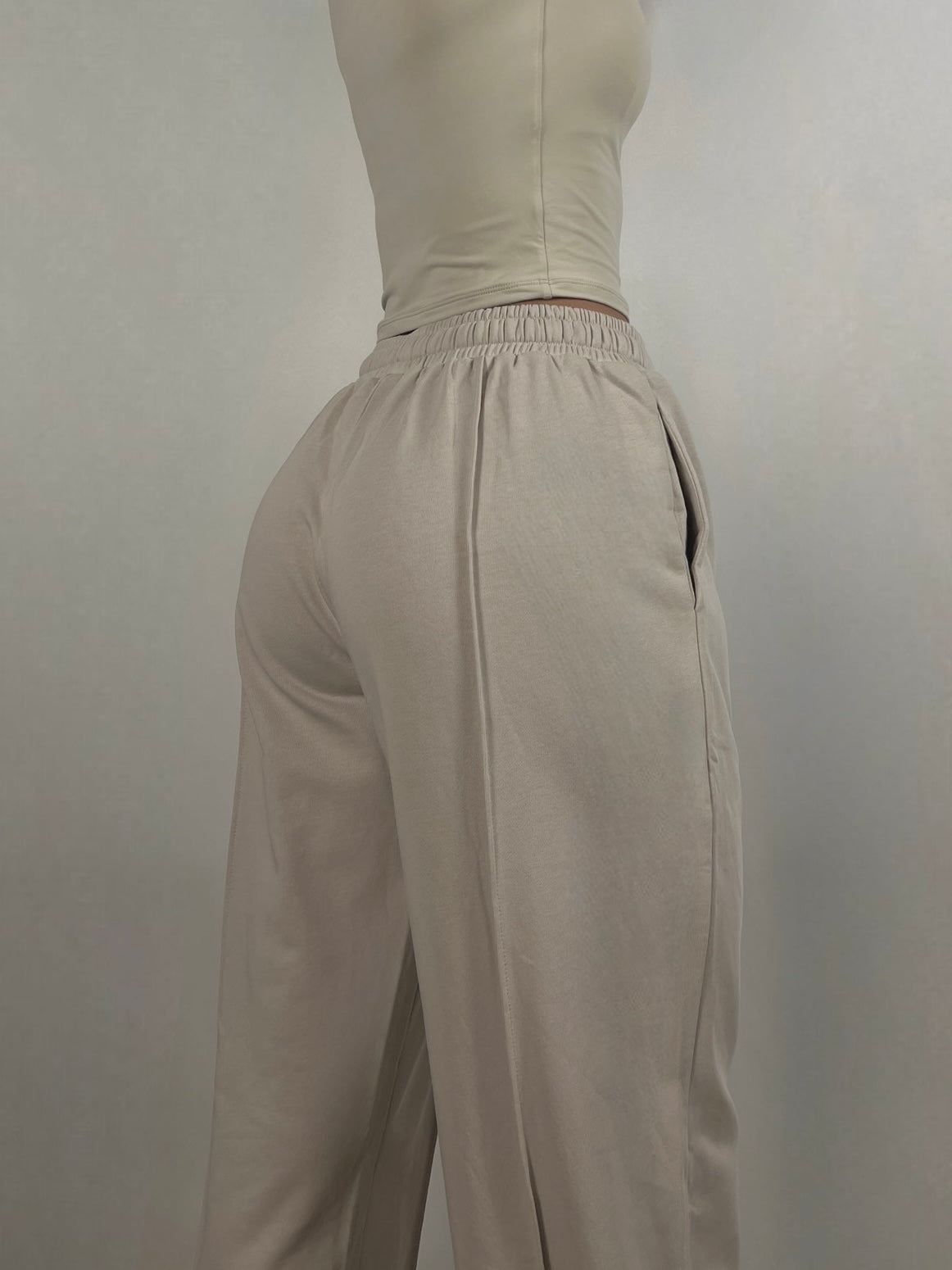 Oat Lightweight wide fit Joggers