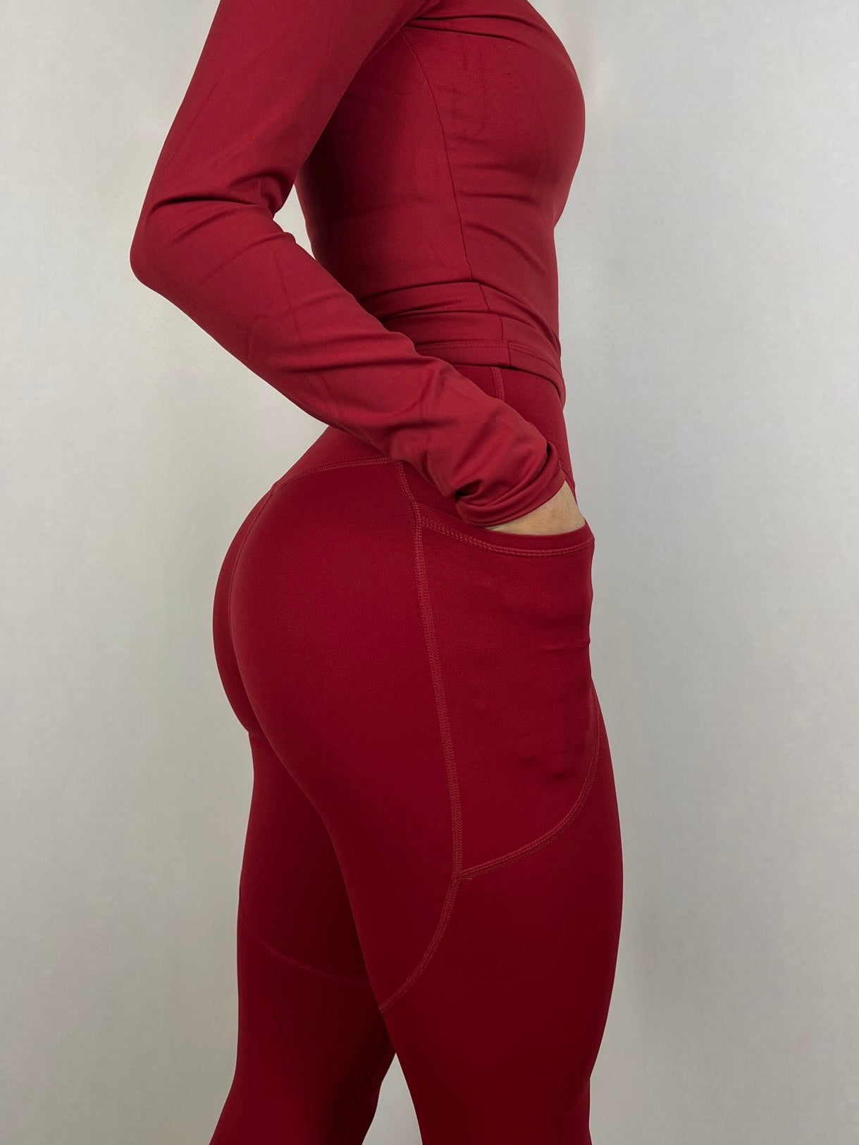 Ruby Red Timeless leggings with pockets