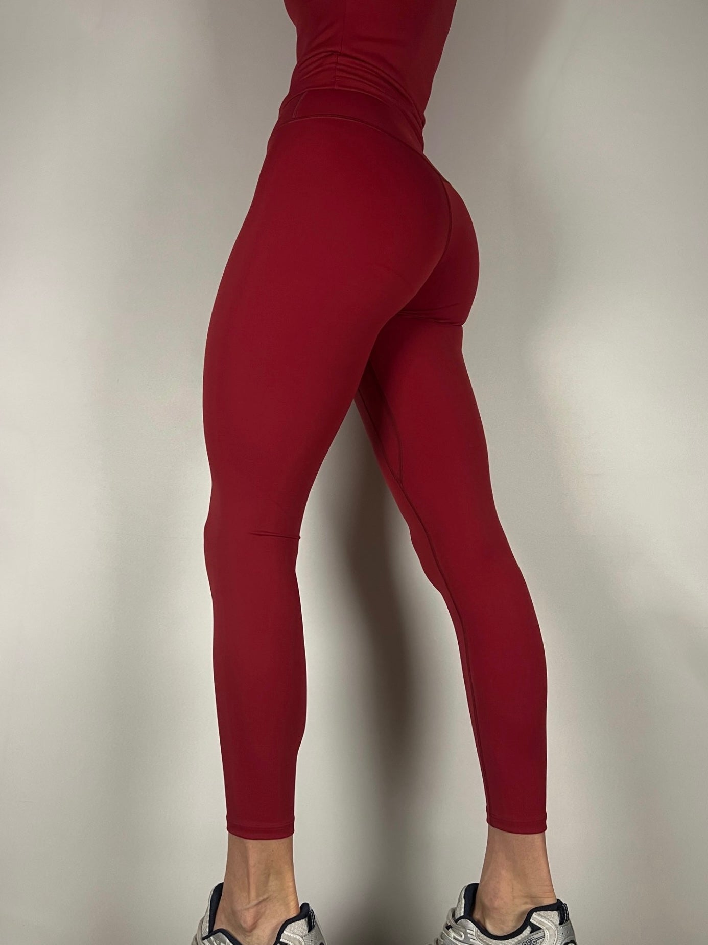 Ruby Red Timeless leggings