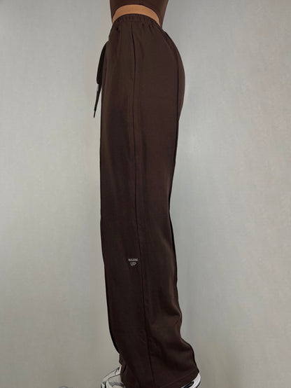 Cocoa Lightweight Wide fit Joggers